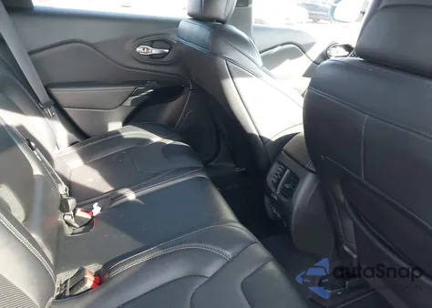 2023 Jeep Cherokee Altitude Lux 4X4 z USA, uszkodzony, nr VIN 1C4PJMMB2PD106726